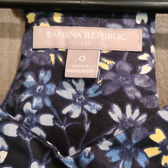Banana Republic Flower Dress - Picture 2 of 3